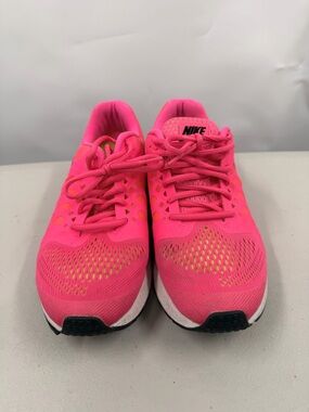 Nike Women's Athletic Trainers - Hot Pink women’s size 9